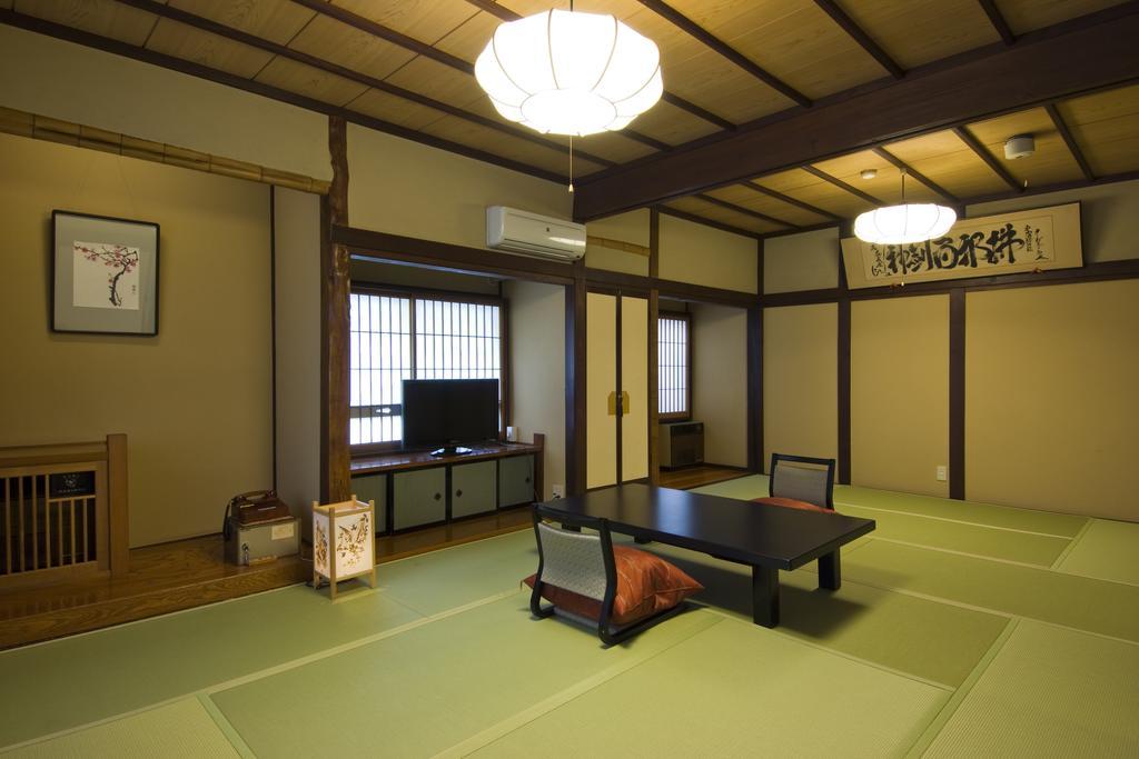 Ekinariya Ryokan Kusatsu  Quarto foto